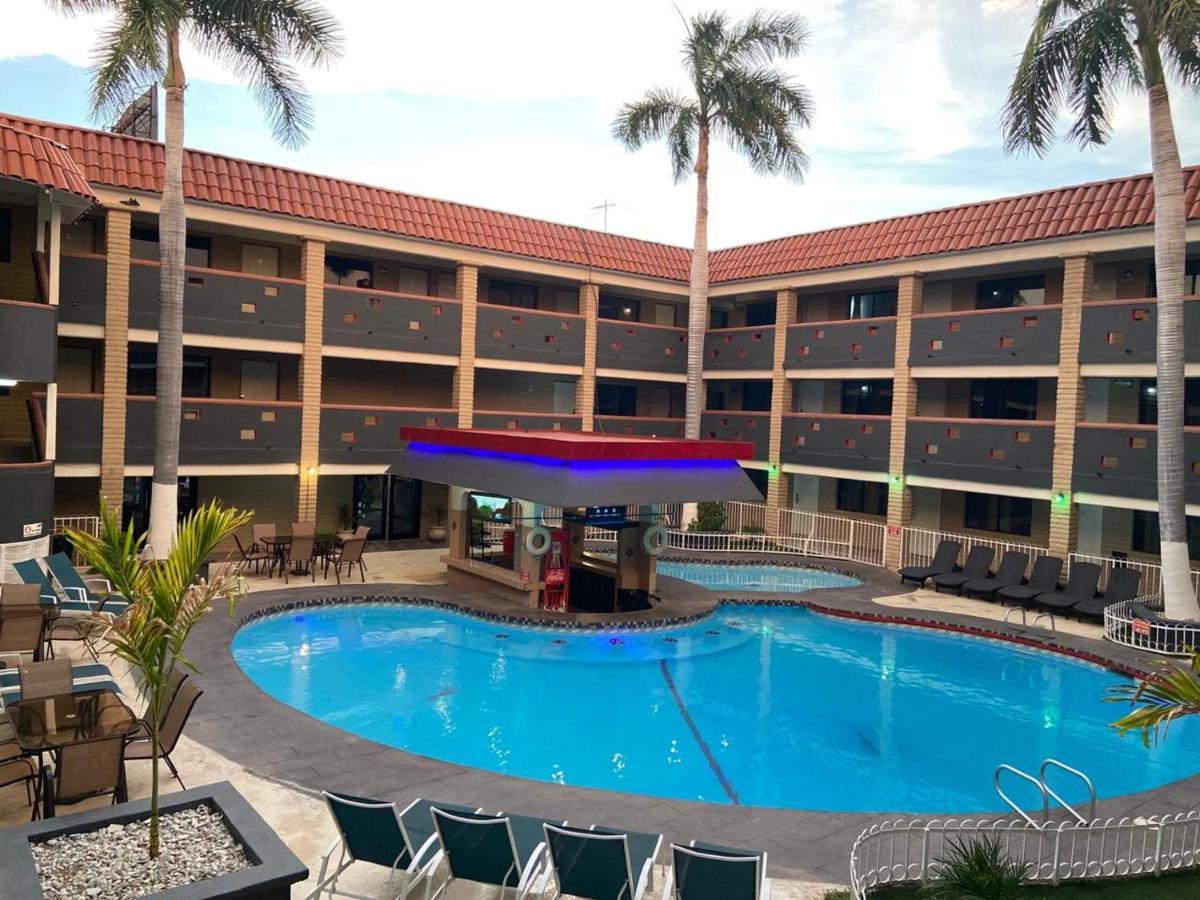 La Hotel Hermosillo